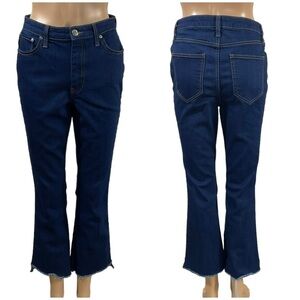 Nine West Kick Flare Raw Hem Blue Jeans size 8 Five pocket design